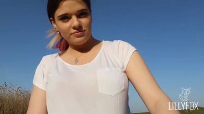 Geiles Teen Saugt Schwanz Im Freien - upornia.com