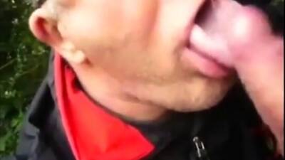 A cum sucker in the woods - icpvid.com