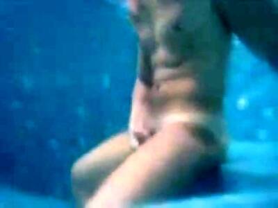 Str8 underwater and cum - icpvid.com