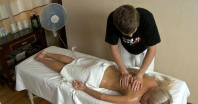 Appetizing barely legal babe Chiara cums from huge wang - icpvid.com