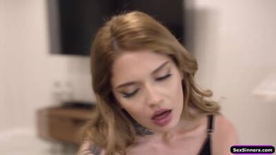 Petite latina fingered until she squirts - fetishpapa.com