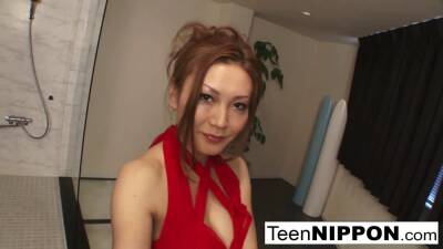 She gives him an erotic massage and super wet bj - sexu.com - Japan