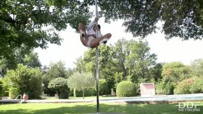 Pole Dancers Mix With Eliza Ibarra - hclips.com