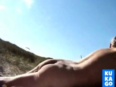 old man and girlfriend in the dunes, nice - icpvid.com