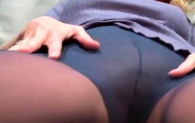 Babe in darksome pantyhose drills her twat with a toy - icpvid.com