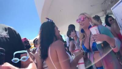 Candid Ass Booty Butt Voyeur Amateur 26 - hclips.com