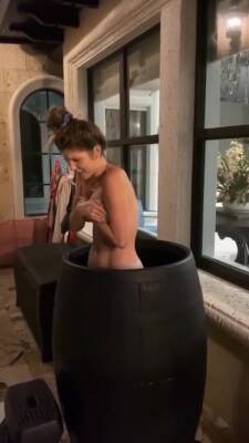 Hand Bra - hclips.com