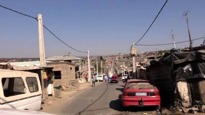 Naughty African Lesbian Bathroom Makeout - icpvid.com