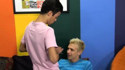 Hung blond twink Patrick Kennedy anal plows Dustin Cooper - drtuber.com