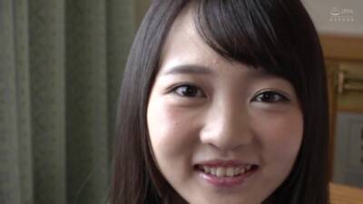 パイパン女子が色白美ボディでチンポを挑発！膣でチンポをコキ下ろす - txxx.com - Japan