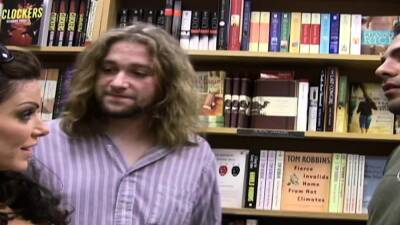 Cougar Victoria Valentino Drains A Dick - icpvid.com