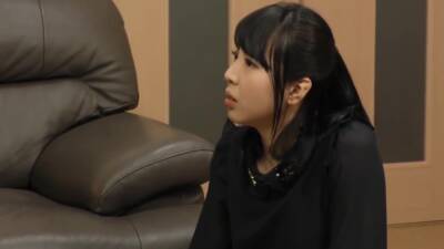 While Her Boyfriend Was Taking A Rest, I Showed Her My Big Dick! - upornia.com - Japan