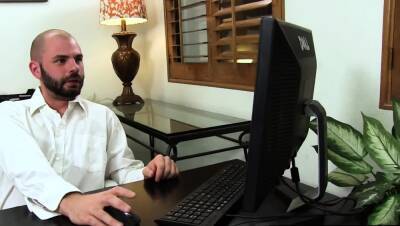 LICENSED TO BLOW - Victoria Paradice Large Meat Pounds Box - icpvid.com