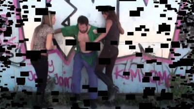 kneeing terror - nvdvid.com - Germany