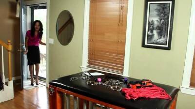 Bondage, Milfs, Slave, slave milf, nylons, cage, solo, - icpvid.com