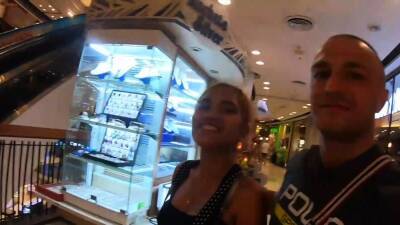 Thai girlfriend bowling and cock sucking - nvdvid.com - Thailand