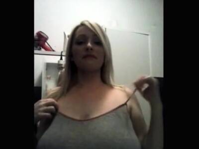 barb 3 con smartphone - nvdvid.com