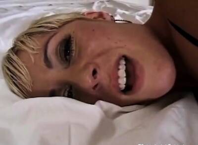 Short hair lady - nvdvid.com