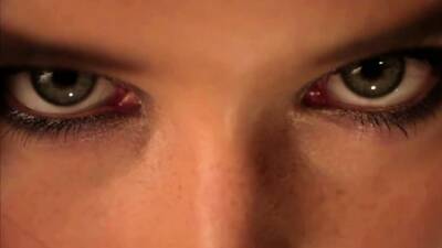 She Sucks His Cock Just Before Bedtime - nvdvid.com