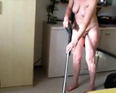 Mature Sucking Her Tits - nvdvid.com