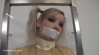 2 Latex Girls - upornia.com