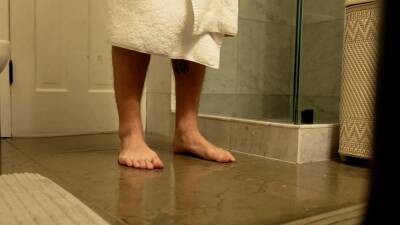 Stepdaughter and stepmom swapping 4some - nvdvid.com