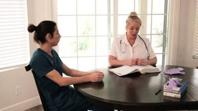 Alura used her expertise to help David blow his jizz - nvdvid.com