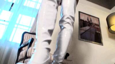 boot stomping - nvdvid.com