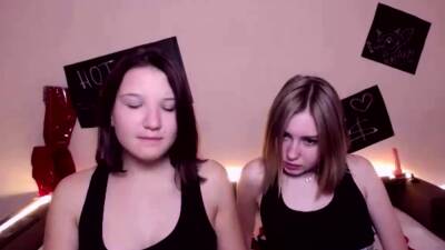 Two Lovely Lesbian Going Wild On Cam - drtuber.com