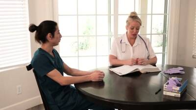 Alura used her expertise to help David blow his jizz - icpvid.com