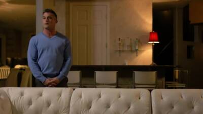 Horny dude lets his trans girlfriend bareback her wet ass - nvdvid.com