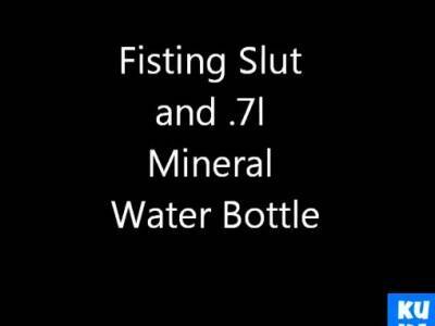 Fisting Slut and Water Bottle - nvdvid.com - Germany