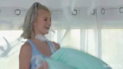 Arya Fae - Slumber Party - porntry.com