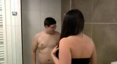 Fay guy fuck elder step sister in bathroom - nvdvid.com