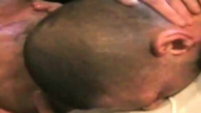 German stud barebacked after blowjob - nvdvid.com - Germany