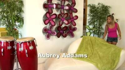 Aubrey Adams mouth fucks this hard throbbing cock - nvdvid.com
