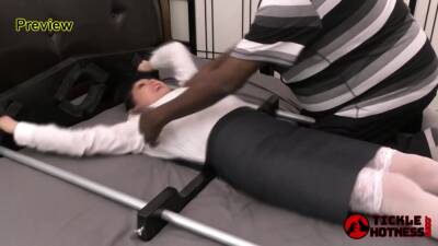 Anchorwoman 12b Mizz Unique - Ticklevideos - hclips.com