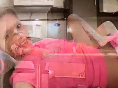 Petite latina spreads - icpvid.com