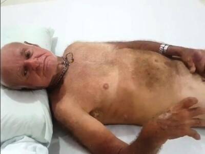 grandpa wanking 02 - nvdvid.com