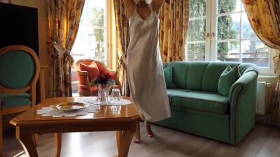 Selenas Games During Break 2 - hclips.com