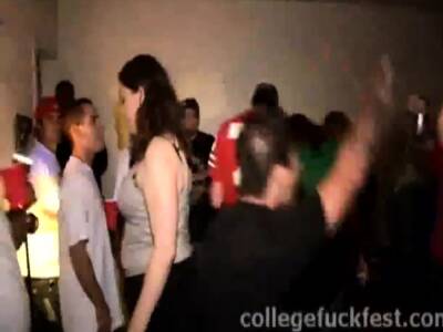 Slutty blonde sucks cock - icpvid.com