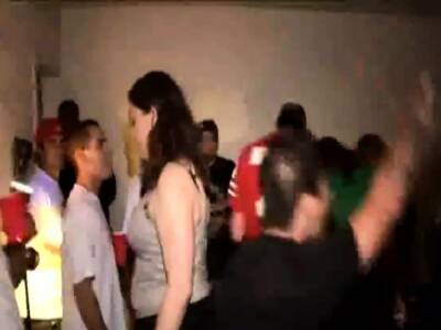 Slutty blonde sucks cock - nvdvid.com