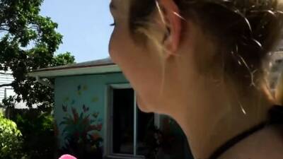 Blonde cutie teasing in bikini gets fucked - icpvid.com