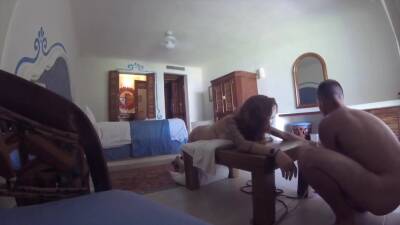 Taking Advantage Of The Apartment On Vacation - hclips.com