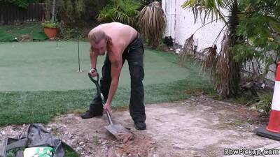 He doggy-fucks blonde plumper after blowjob - sexu.com