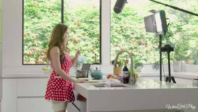 Lena Paul - Jade Baker - Cooking Show Conundrum - porntry.com