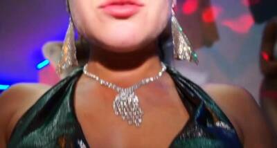 Bewitching honeys are sharing vehement kisses and pussies - icpvid.com