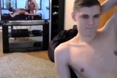 Workin' Up A Sweat Rubbin' One Out - nvdvid.com