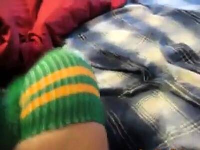 She doesn't stop to squirt - icpvid.com