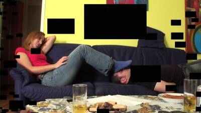 blue socks sniffing - nvdvid.com - Germany